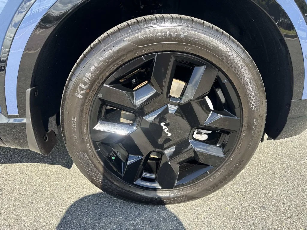 Used 2027 Black Kia SX-Prestige image 10