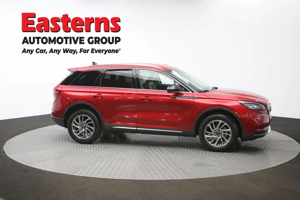 Used 2022 Red Lincoln Standard image 47