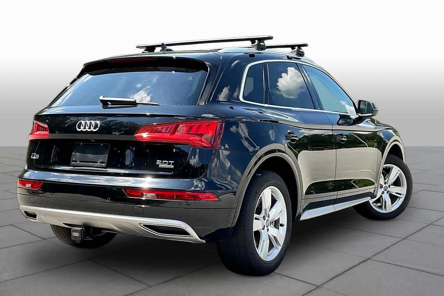Used 2018 Brilliant Black Audi Premium Plus image 13