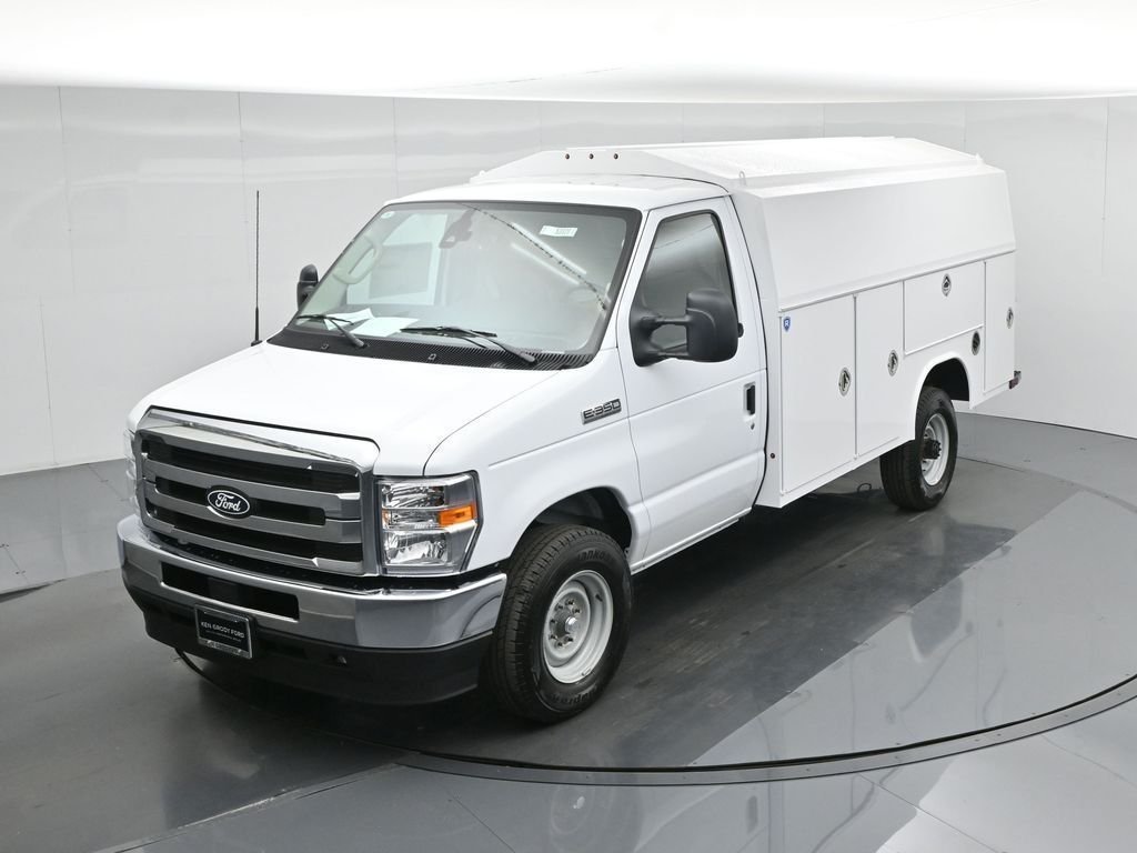 New 2026 Oxford White Ford Base image 70