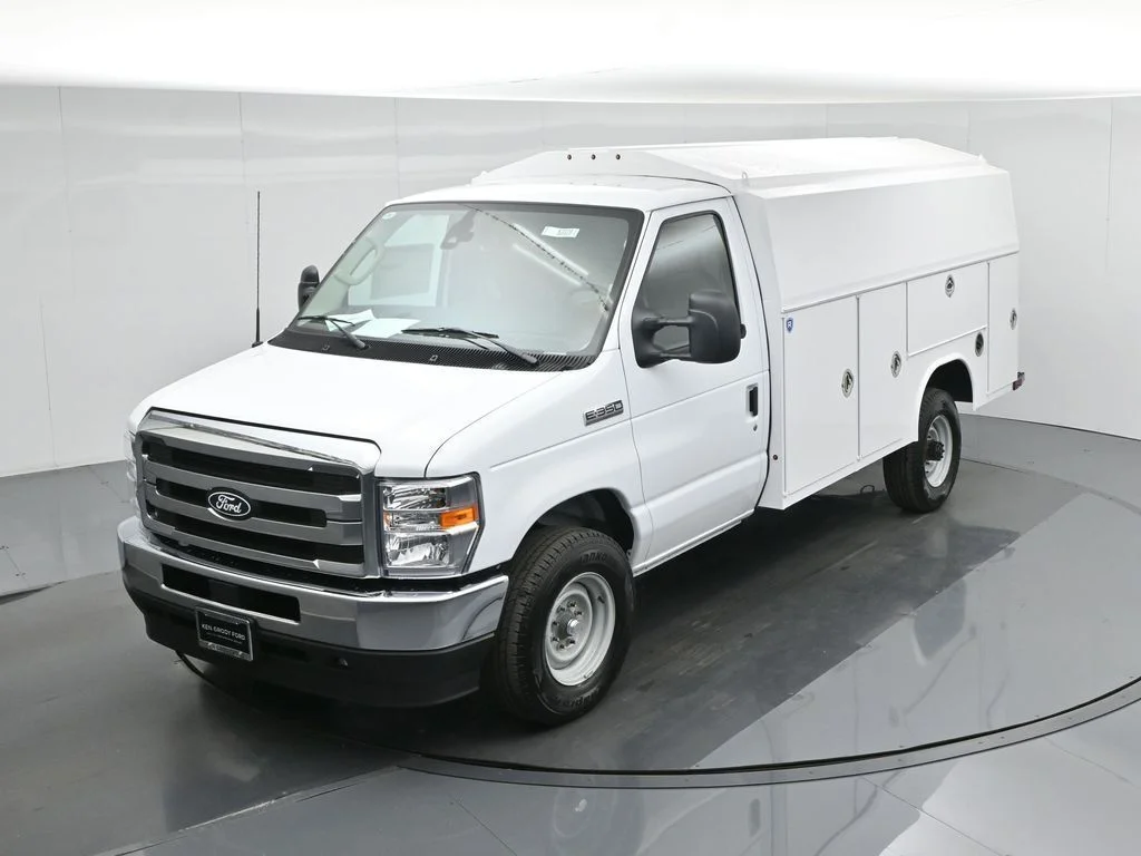 New 2026 White Ford Base image 71