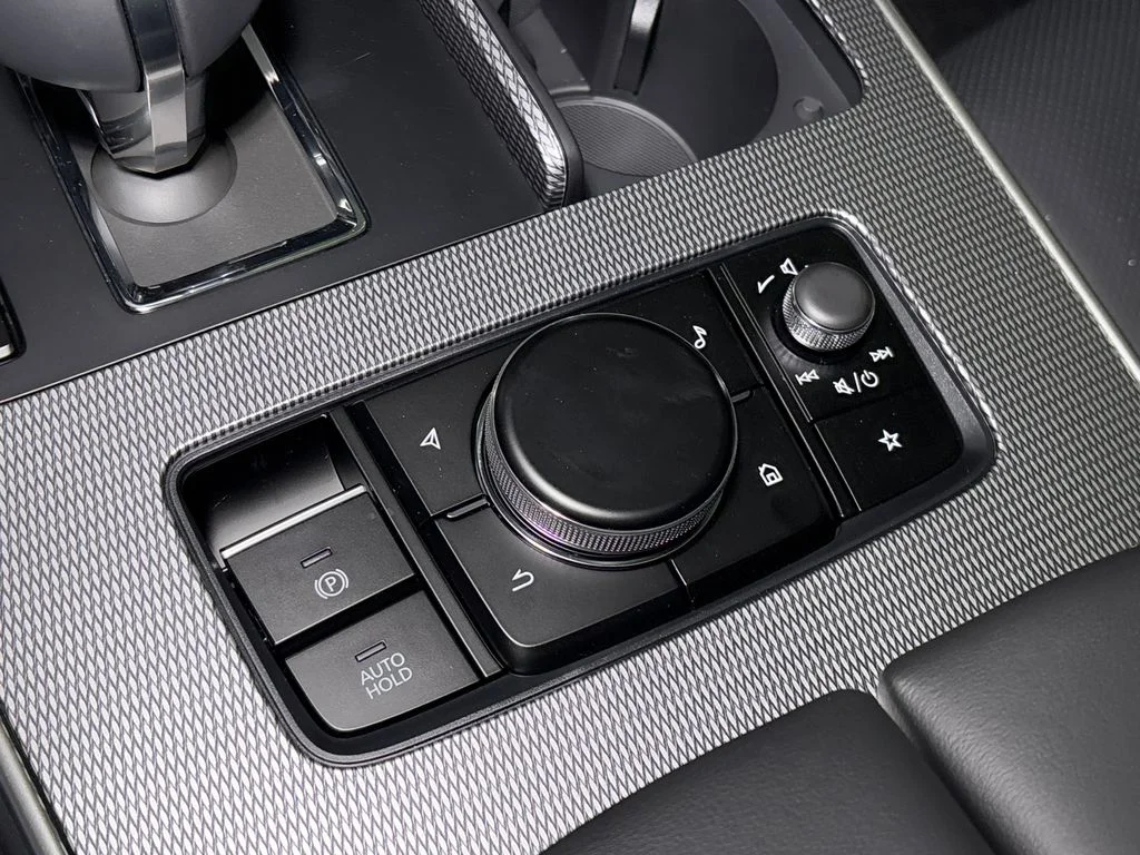 New 2025 Silver Mazda Preferred image 22