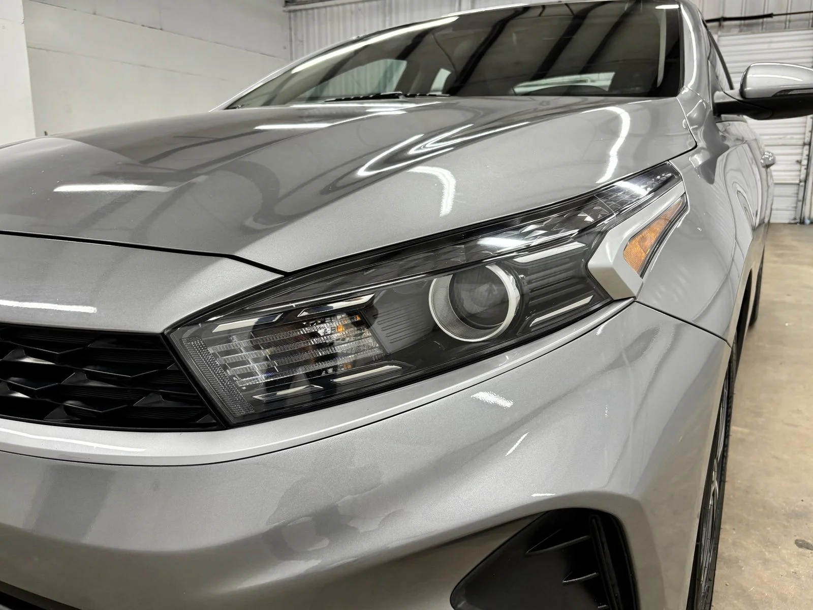 Used 2023 Gray Kia LXS image 9