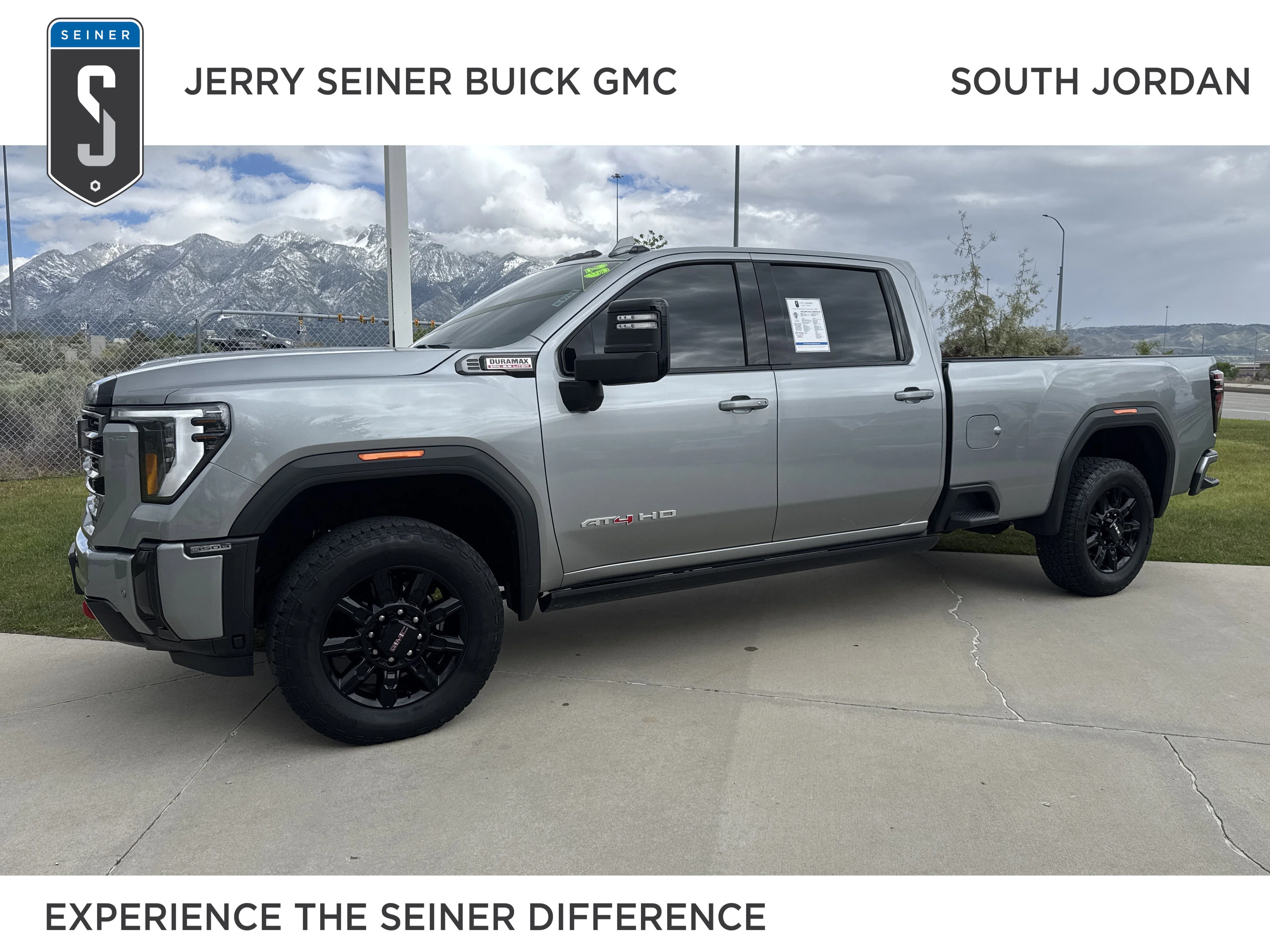 2025 GMC Sierra 4WD Crew Cab Standard Box AT4's photo