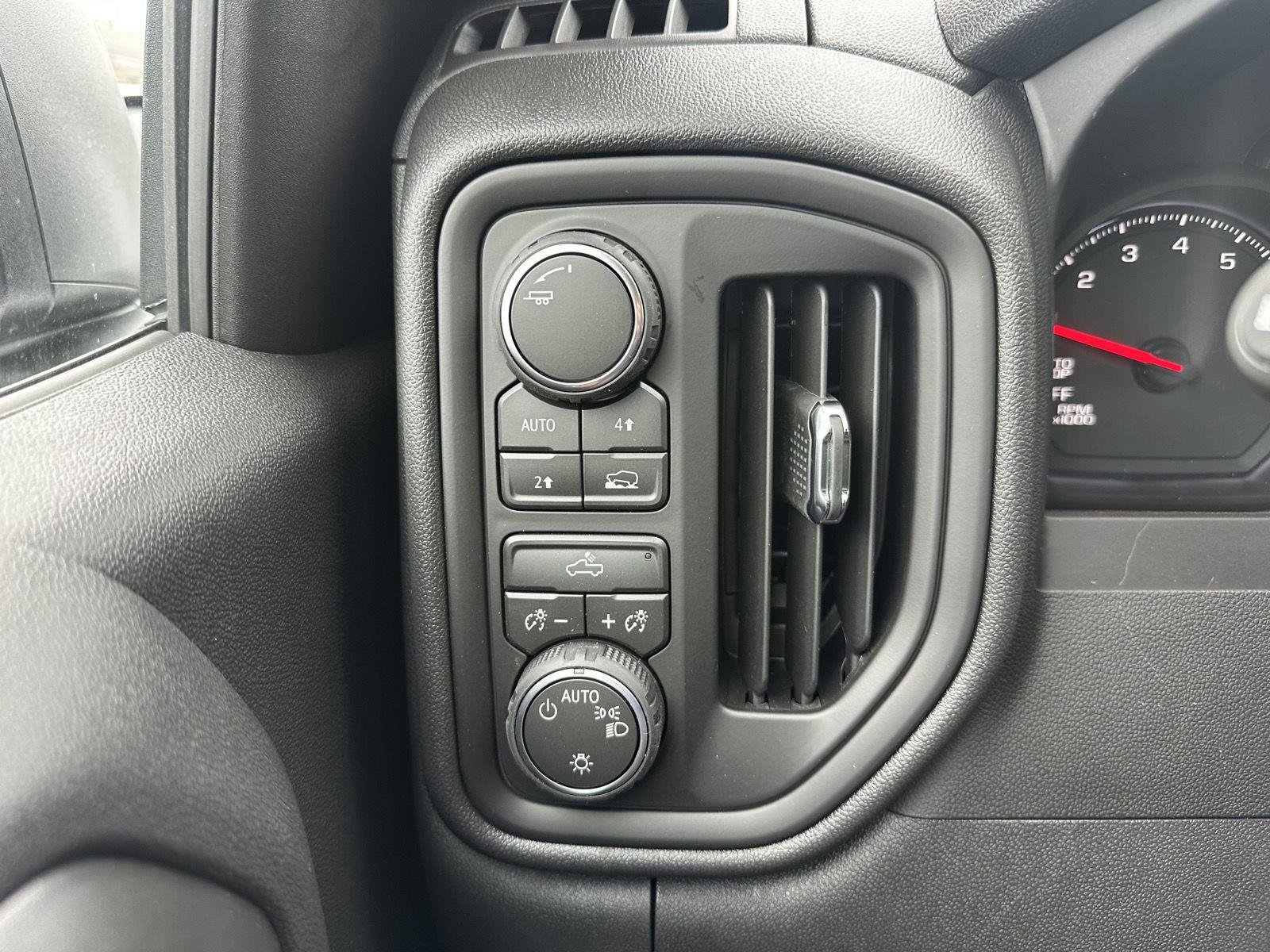 2026 Chevrolet Silverado 1500 Custom - Photo 24
