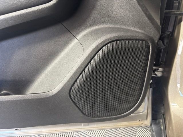 Used 2023 Light Stone Metallic GMC SLE image 18