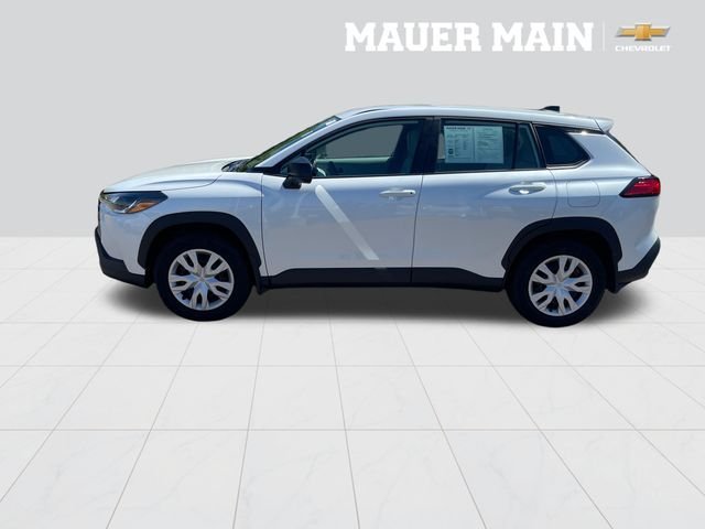 Used 2022 Toyota Corolla Cross L with VIN 7MUAAABGXNV023233 for sale in Anoka, Minnesota