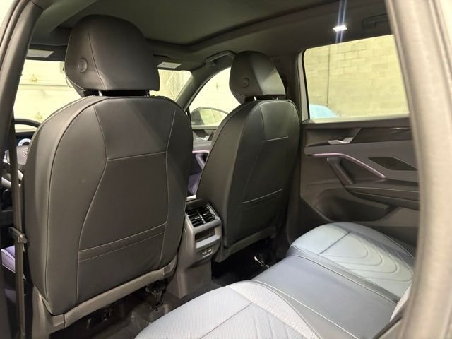New 2026 White/off-white Volkswagen 2.0T SE R-Line Black image 11