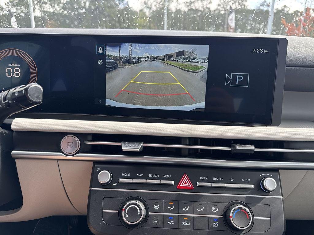 New 2026 White Pearl Hyundai SE FWD image 23