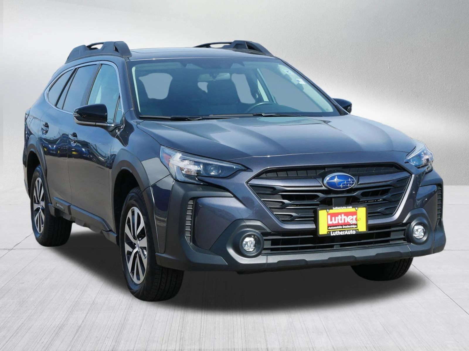2025 Subaru Outback Premium's photo