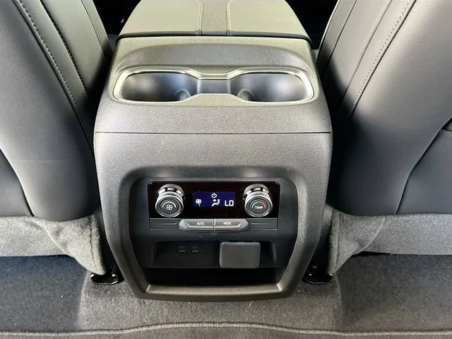 2026 Buick Enclave Sport Touring - Photo 18