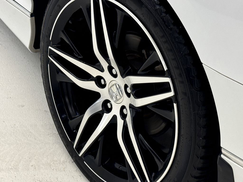 2022 Honda Accord Hybrid Touring - Photo 43