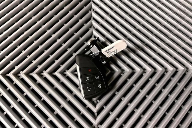Used 2025 Mosaic Black Metallic Chevrolet LT image 11