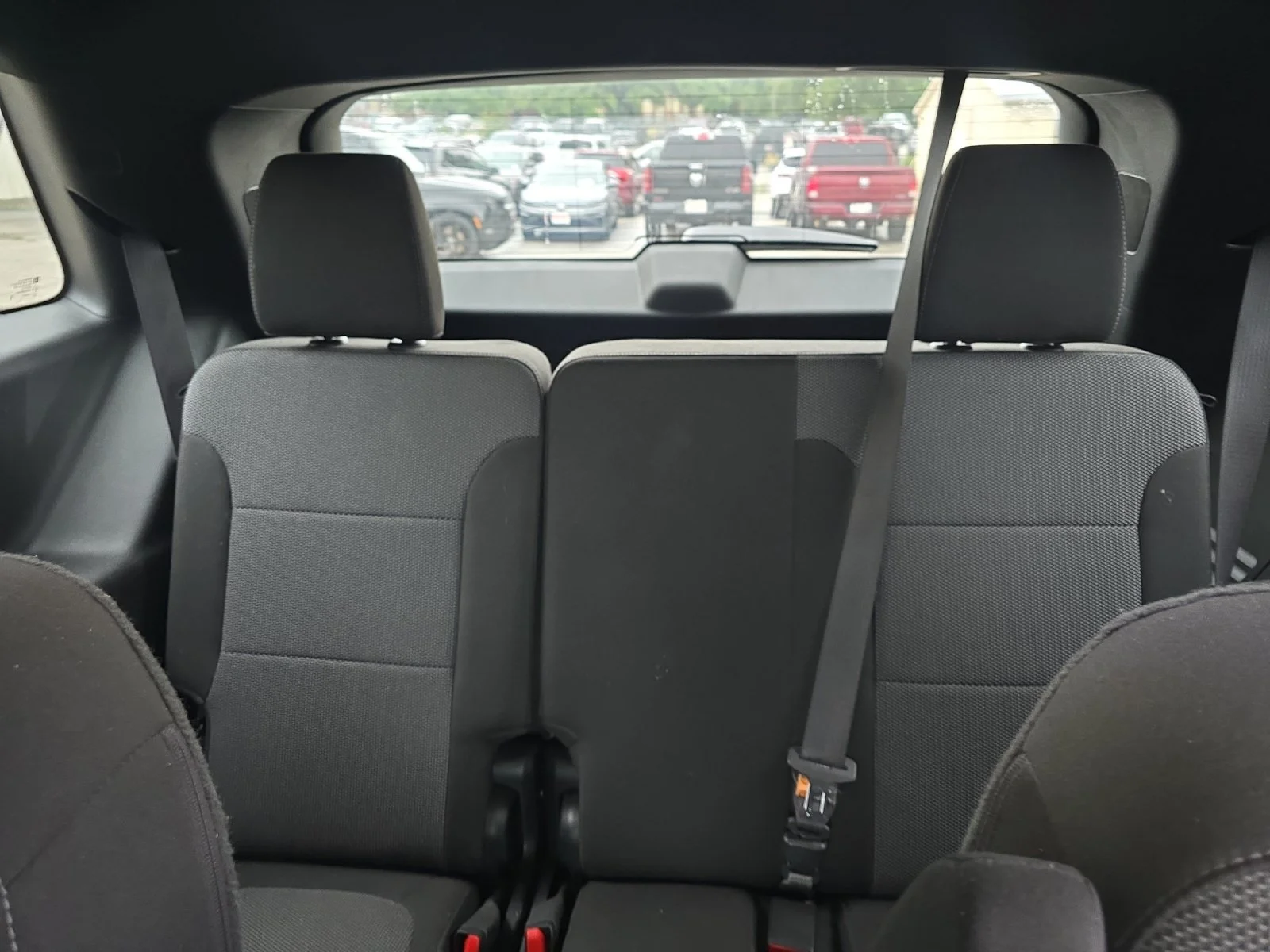 Used 2024 Sterling Gray Metallic Chevrolet LT Cloth image 23