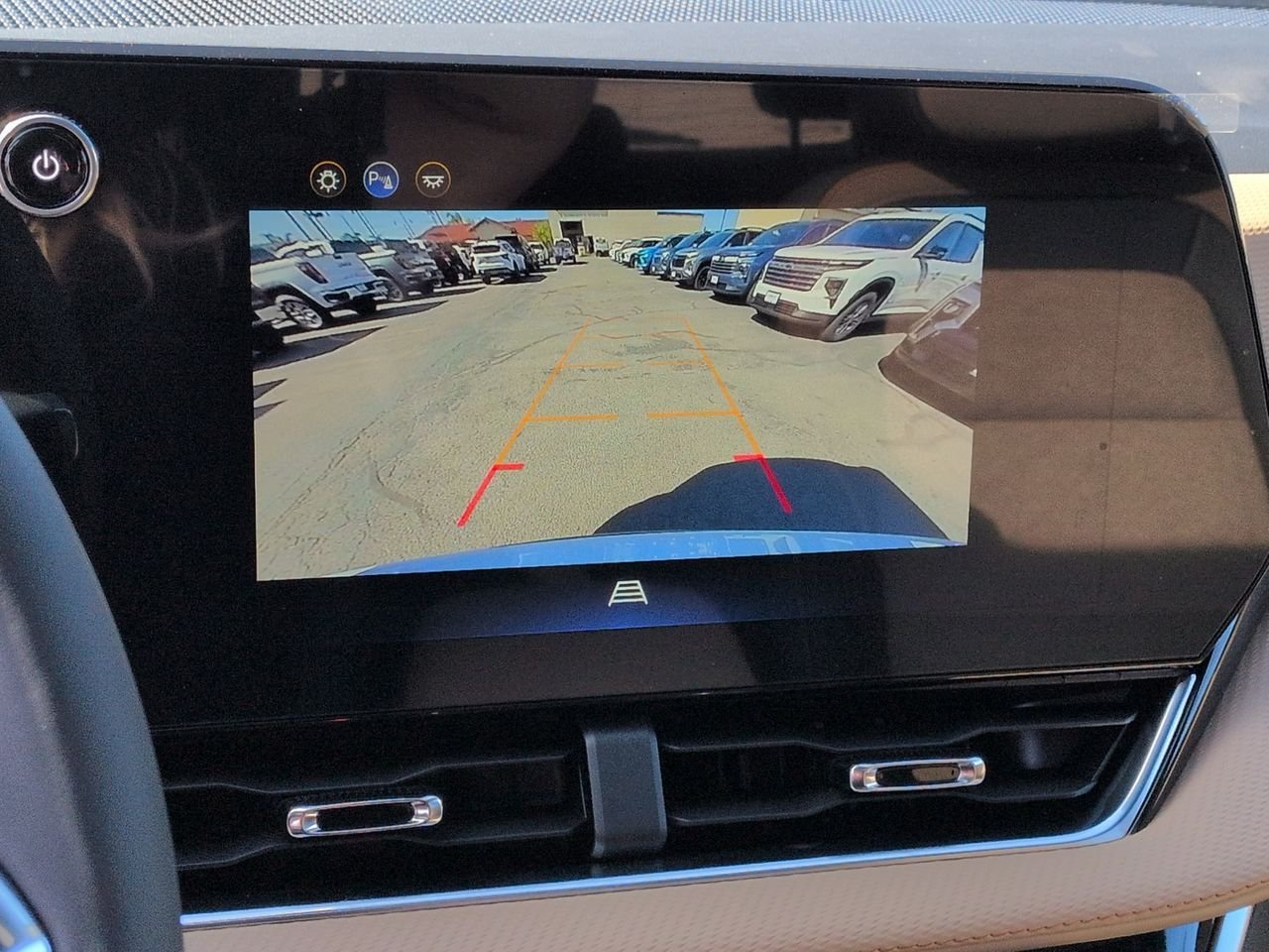 New 2026 Polar White Tricoat Chevrolet ACTIV image 15