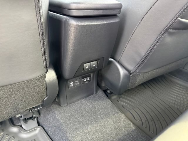 2026 Toyota Prius Plug-in Hybrid XSE Premium - Photo 28