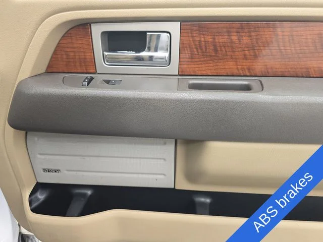 Used 2009 White Sand Tri-Coat Ford Lariat image 11