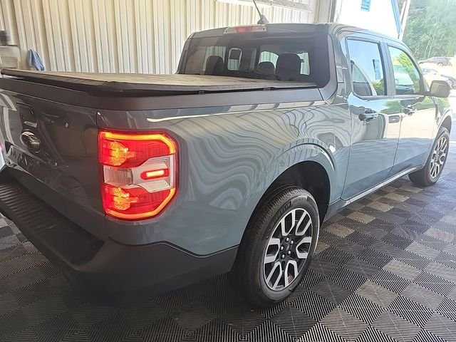 Used 2022  Ford Lariat image 4