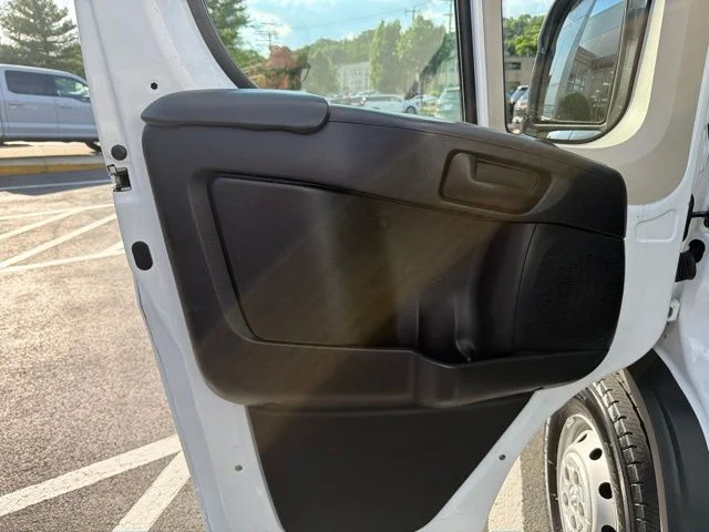 Used 2019 White Ram High Roof image 12