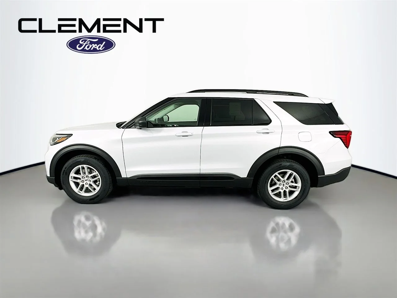 New 2026 Space White Metallic Ford Active image 4