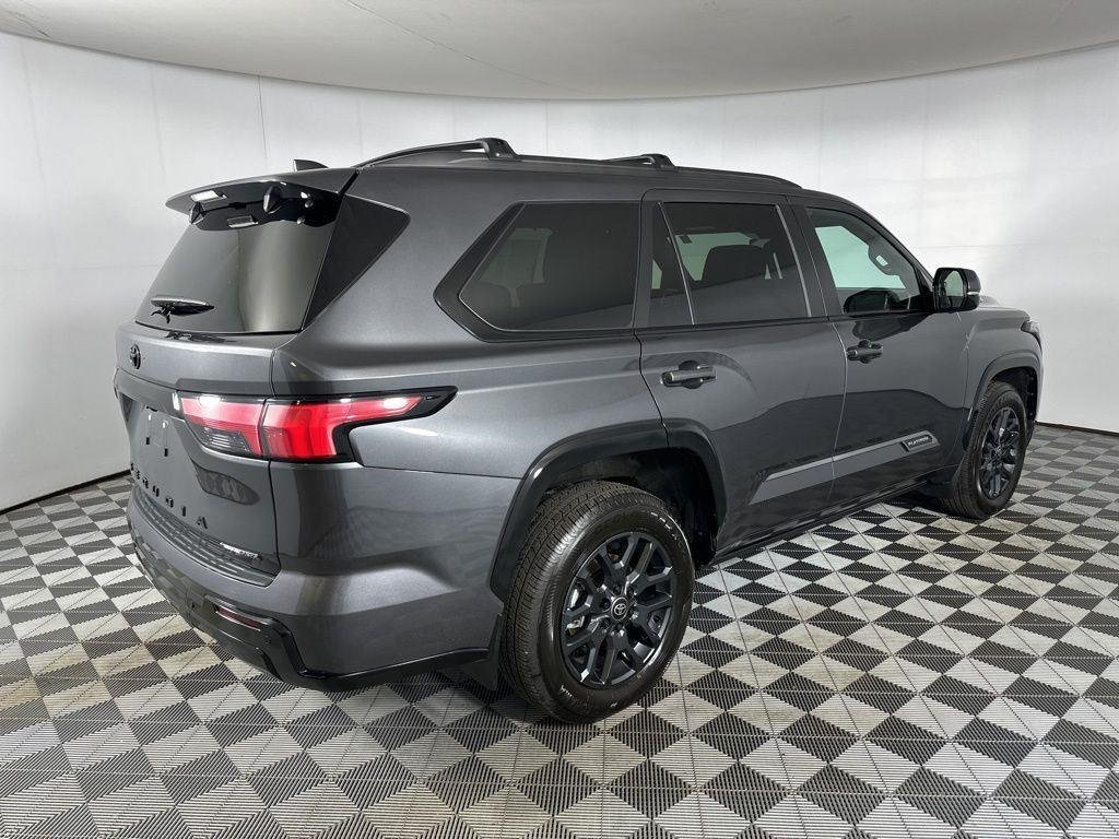2026 Toyota Sequoia Platinum - Photo 7
