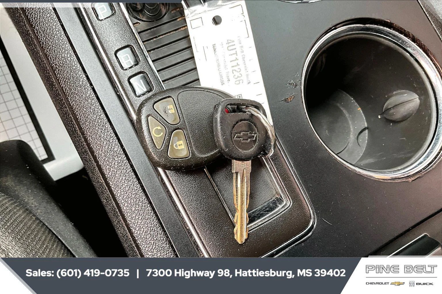 Used 2017 MOSAIC BLACK METALLIC Chevrolet LT image 9