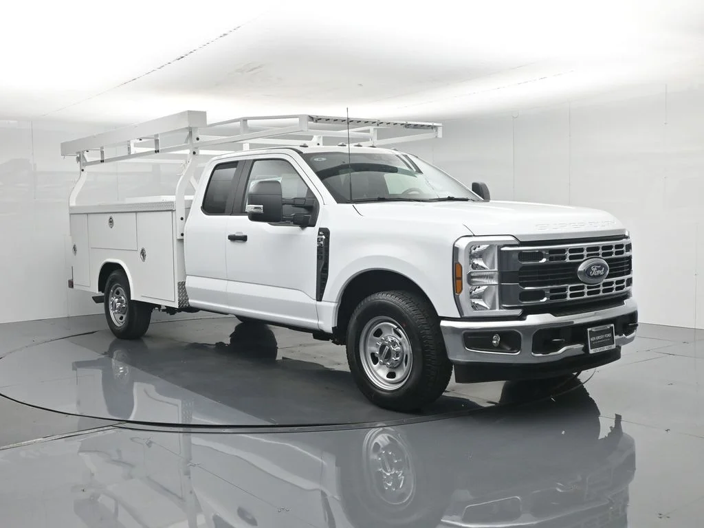 New 2026 White Ford XL image 1