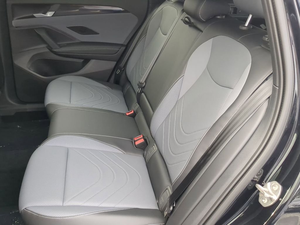 2025 Volkswagen Tiguan SE R-LINE BLACK - Photo 17