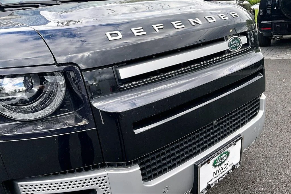 Certified Used 2024 Black Land Rover S image 31