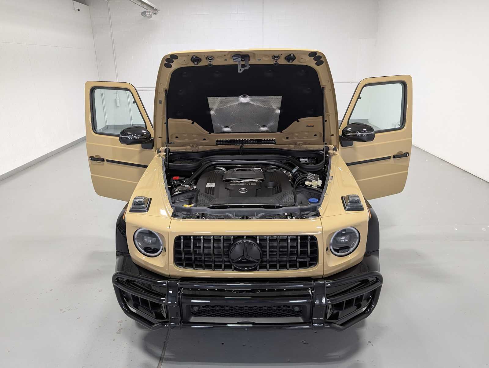 Certified Used 2025 MANUFAKTUR Signature Desert Sand Mercedes-Benz AMG® G 63 image 10