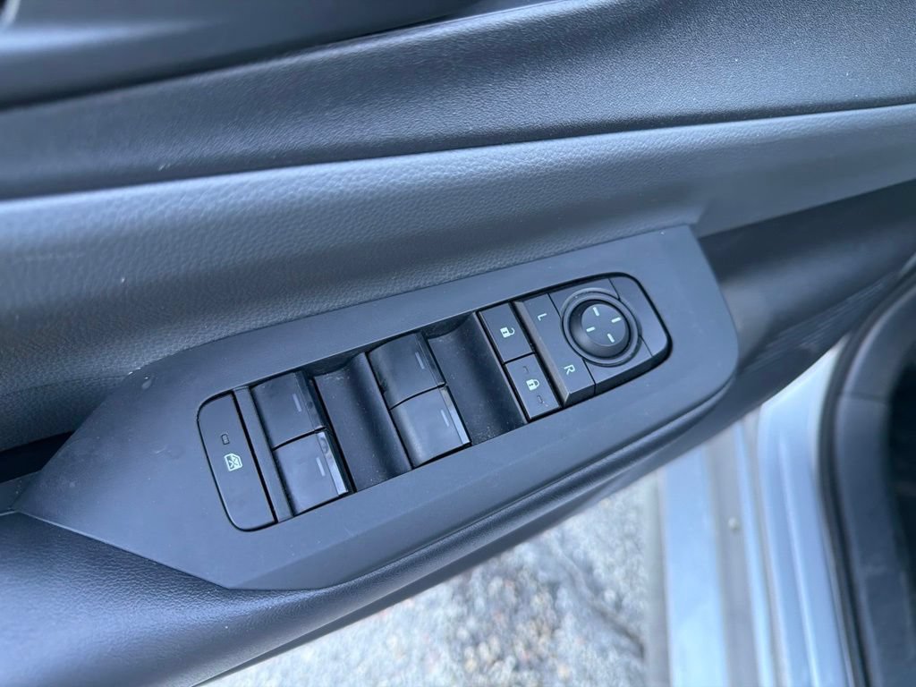 Used 2025 Cutting Edge Toyota LE image 17