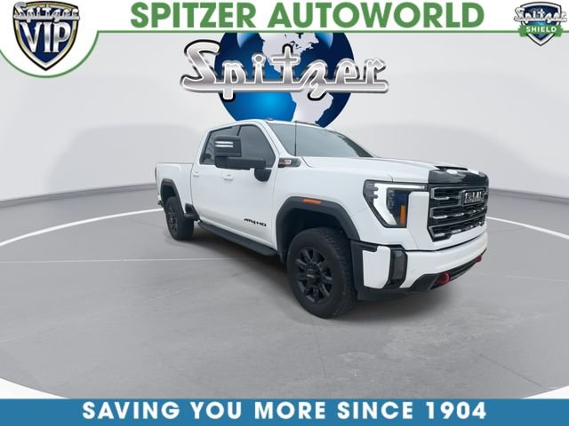 Used 2024 White GMC AT4 image 2