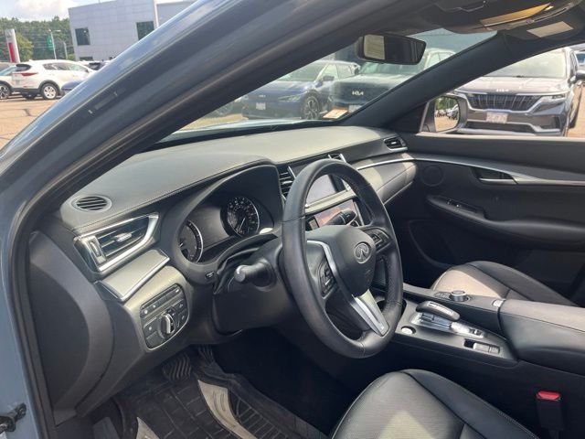 Used 2025 Gray INFINITI LUXE image 11