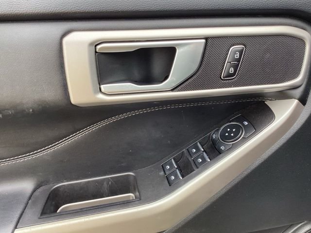 Certified Used 2023 Silver Ford XLT image 25