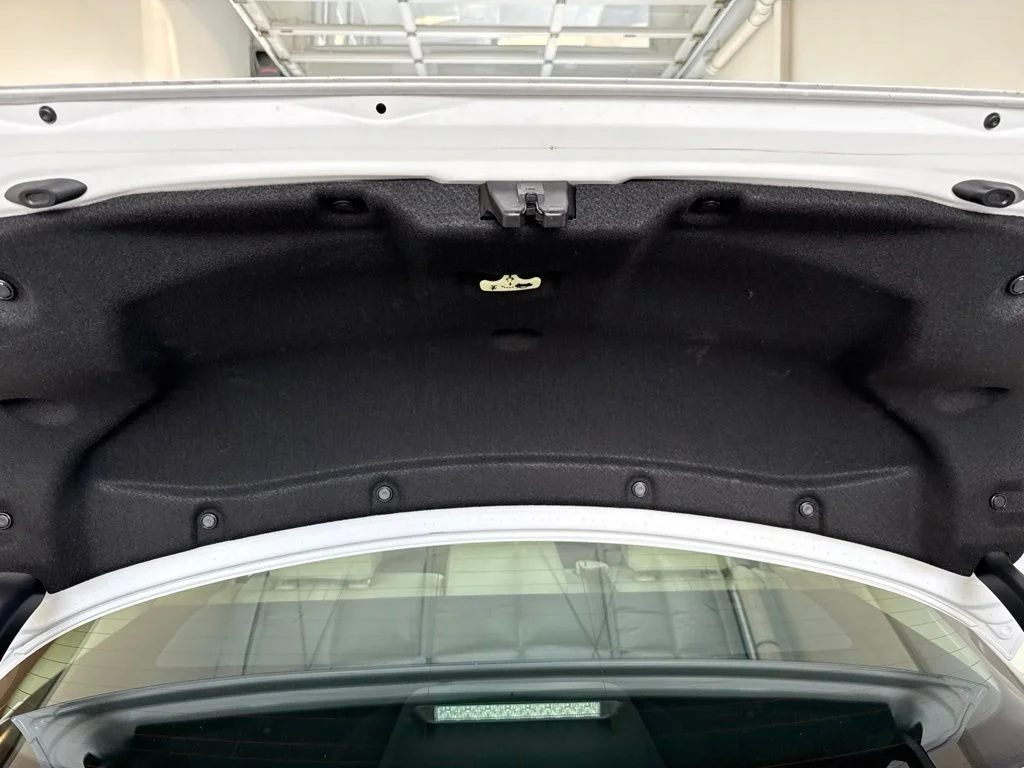 Used 2020 Pearl Toyota Limited image 27