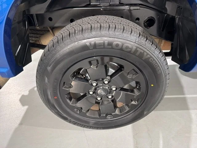 Used 2020 Blue Ford XLT image 11
