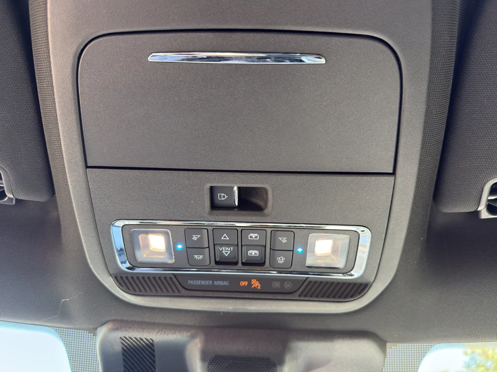 Used 2025 Star White Ford Platinum image 26