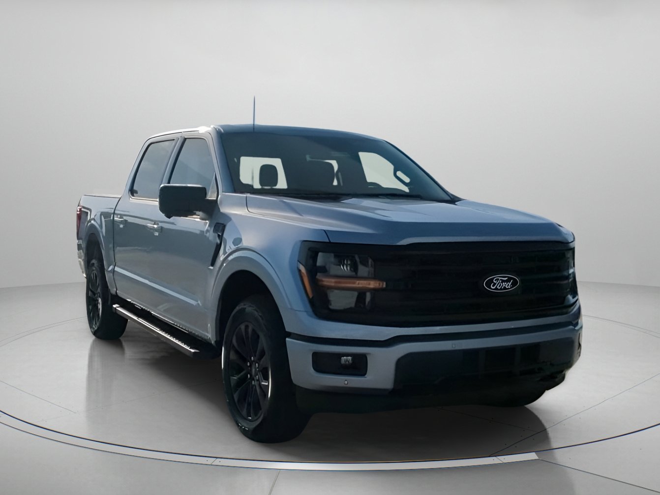 New 2026 Iconic Silver Metallic Ford XLT image 3