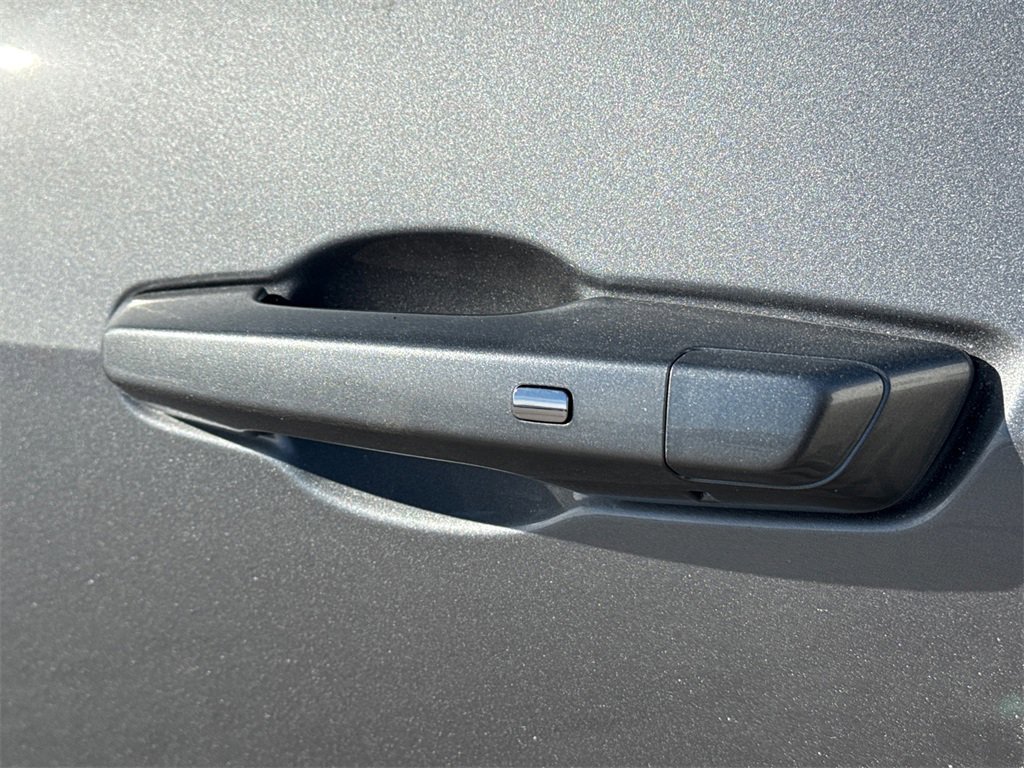 2026 GMC ACADIA - Image 12