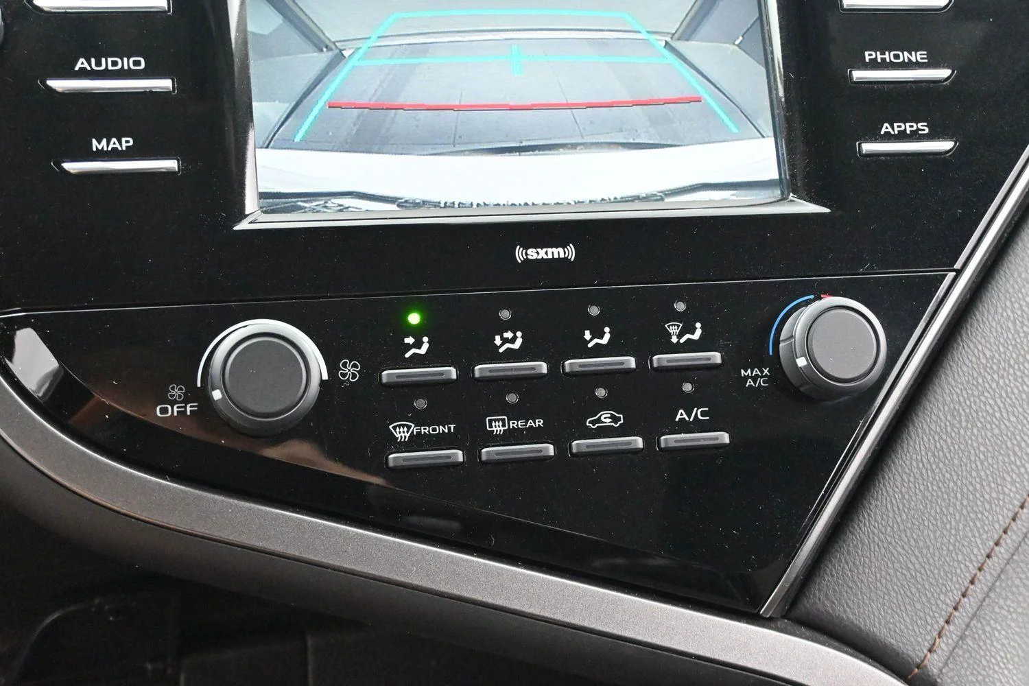 Used 2020 Super White Toyota LE image 22