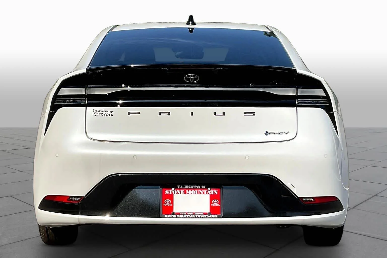 New 2026 Wind Chill Pearl Toyota XSE image 4
