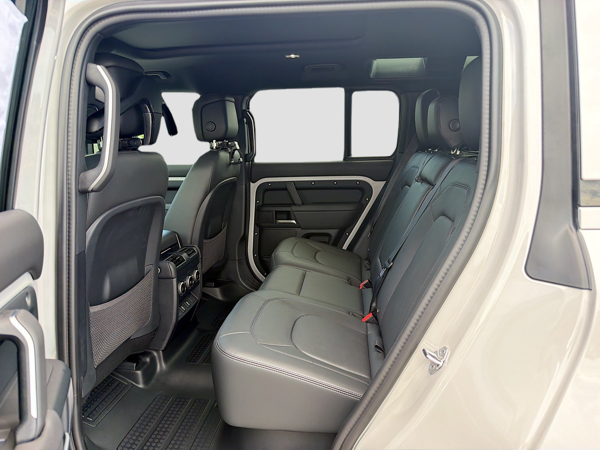 New 2026 Borasco Grey Land Rover X-Dynamic SE image 21