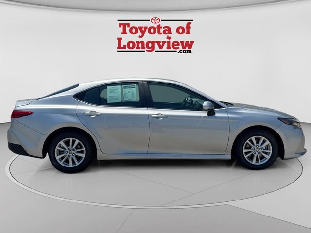2025 Toyota Camry LE - Photo 7