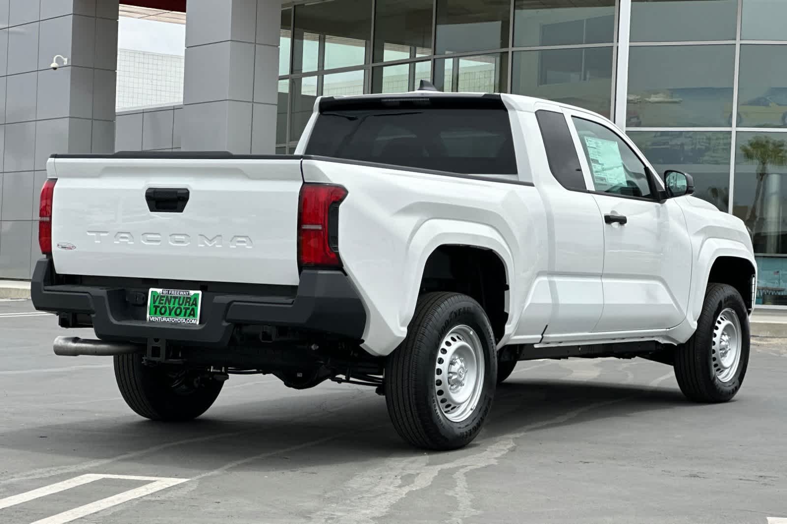 New 2026 Ice Cap Toyota  SR image 4