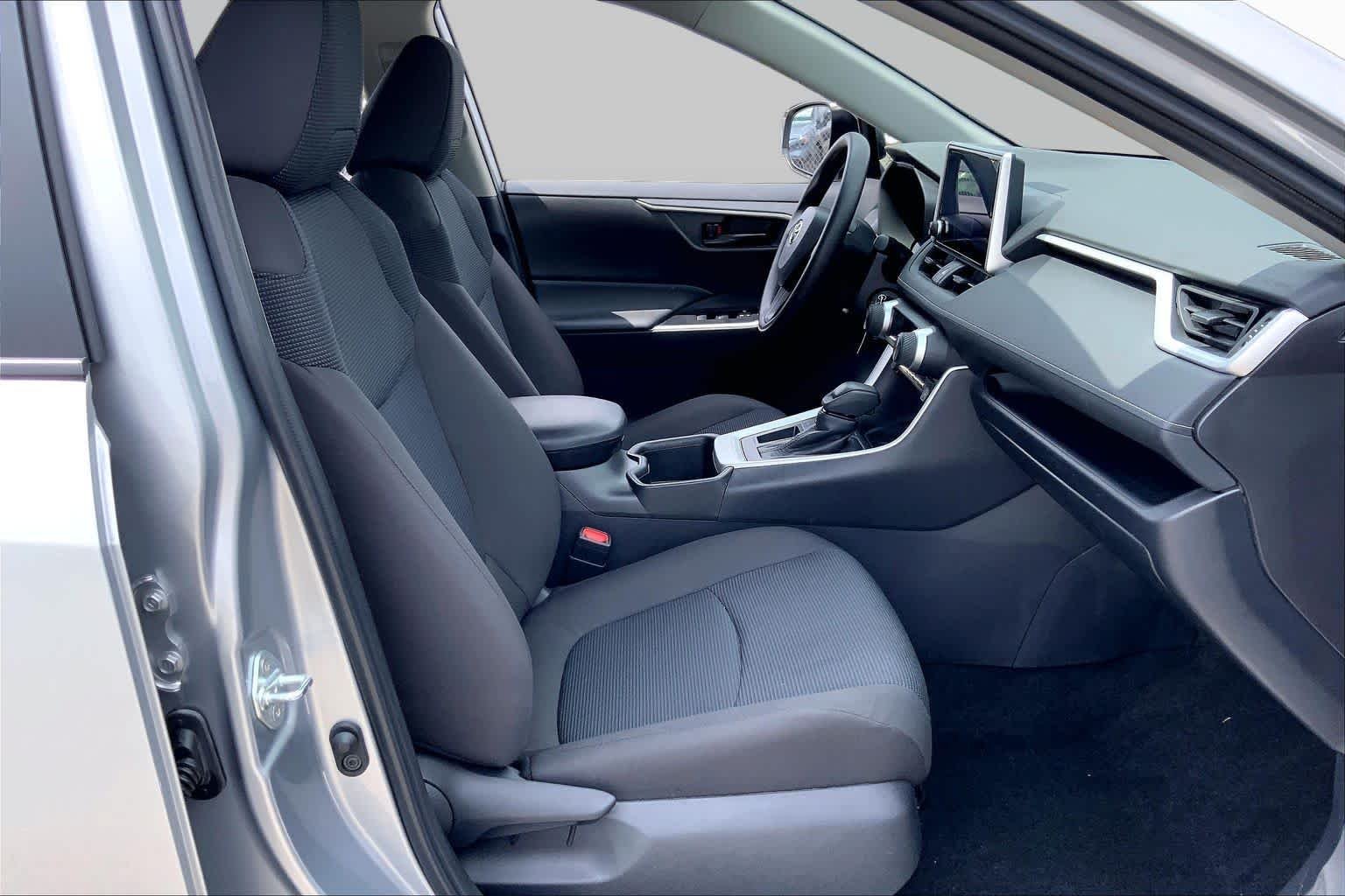 Used 2025 Silver Sky Metallic Toyota LE image 9