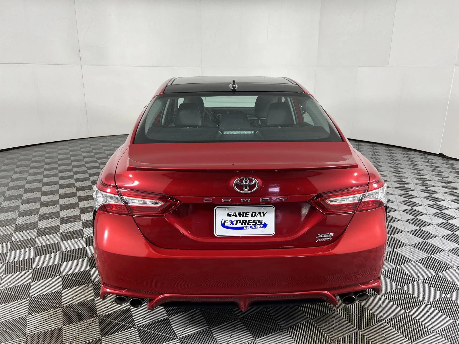 Used 2020 Supersonic Red Toyota XSE image 6