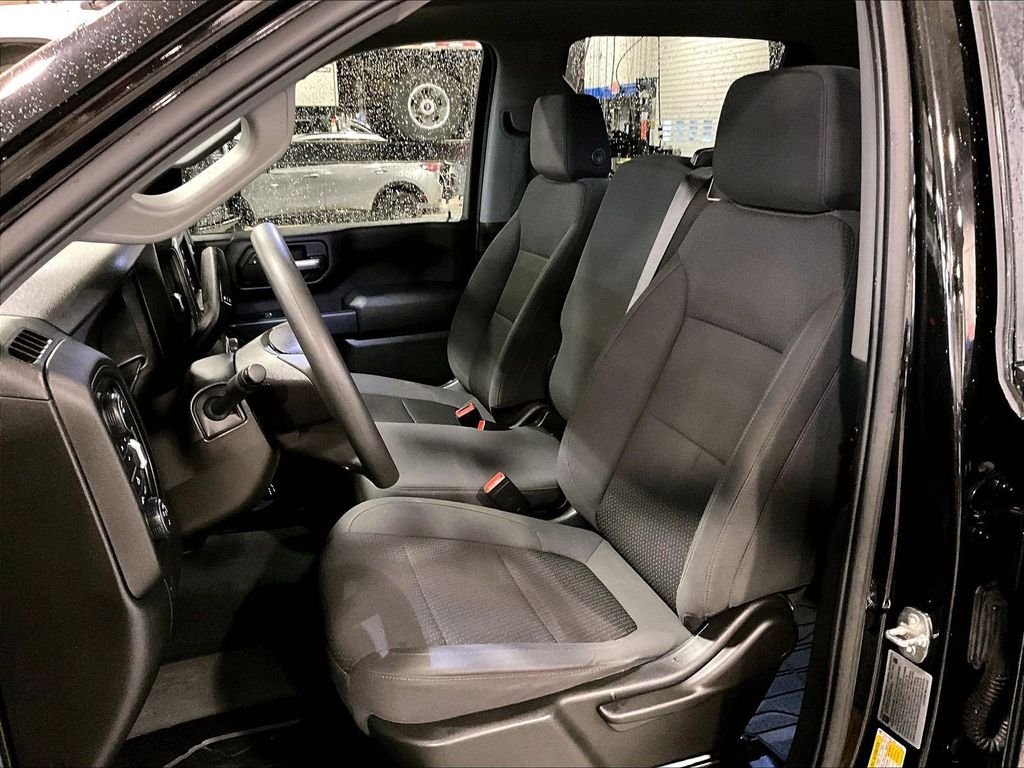 Used 2022 Black Chevrolet Custom image 10