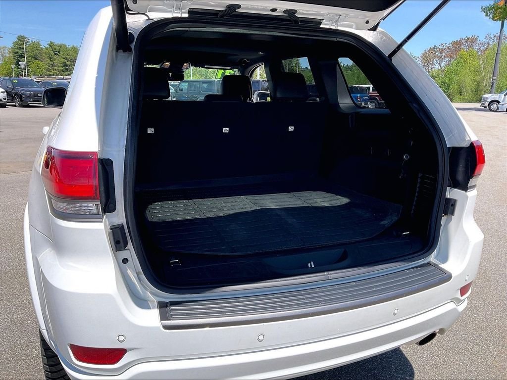 Used 2021 Bright White Clearcoat Jeep Limited image 34