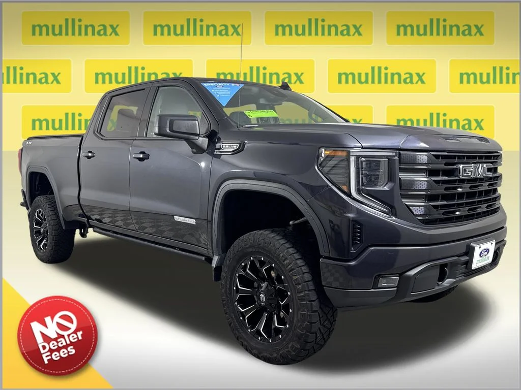 Used 2022  GMC Elevation image 1
