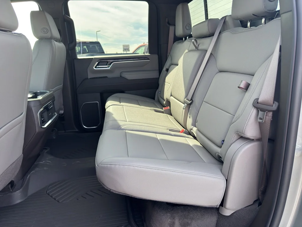 2026 Chevrolet Silverado 3500HD LTZ - Photo 15